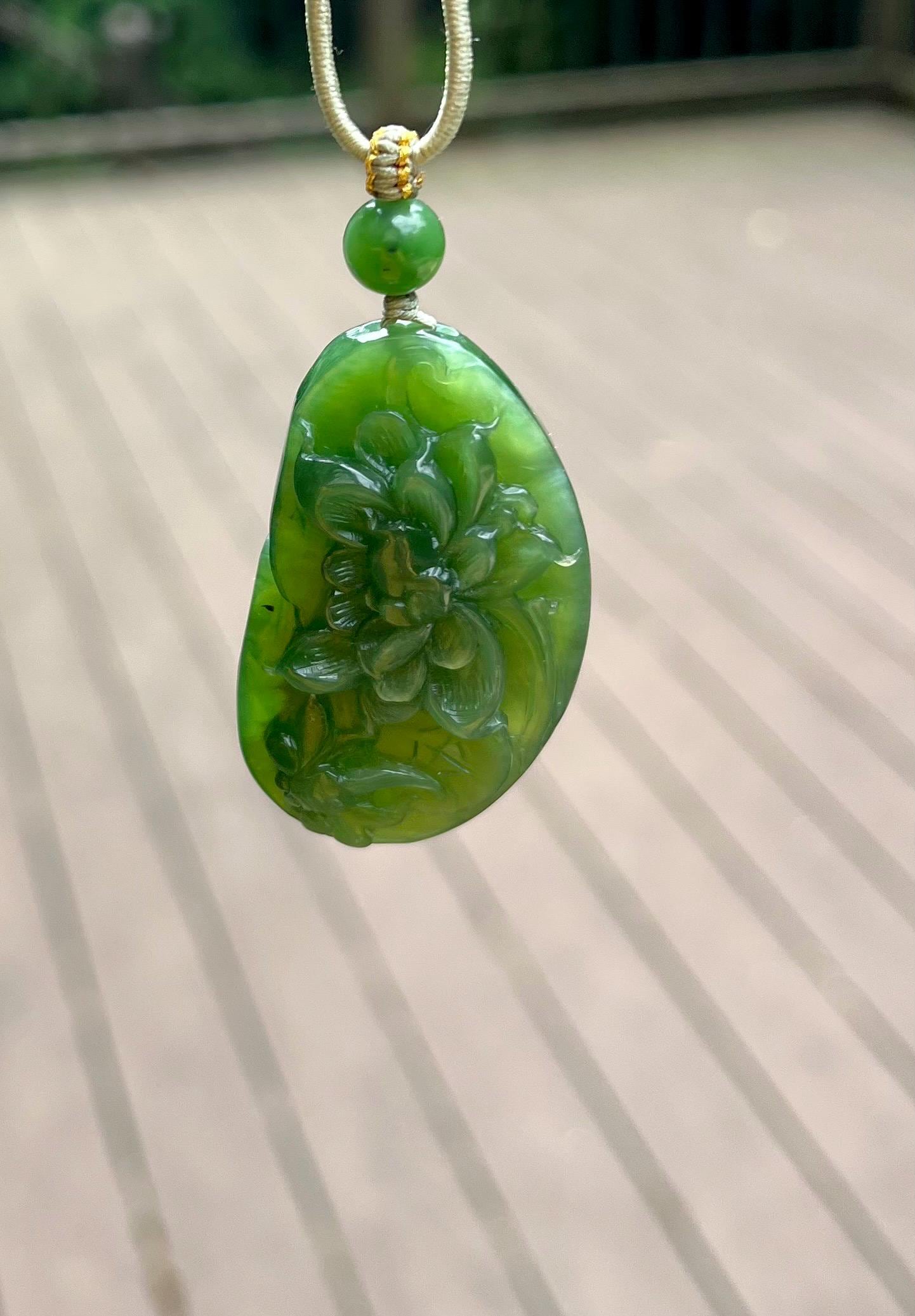Certified natural nephrite green jade/ green nephrite carved lotus and dragonfly pendant  necklace 天然碧玉 雕刻荷花蜻蜓吊坠 手工绳项链  #3972 白加绿