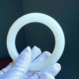 認定ホワイトネフライト翡翠バングルブレスレット（54.6 mm、67.47 g）#1829