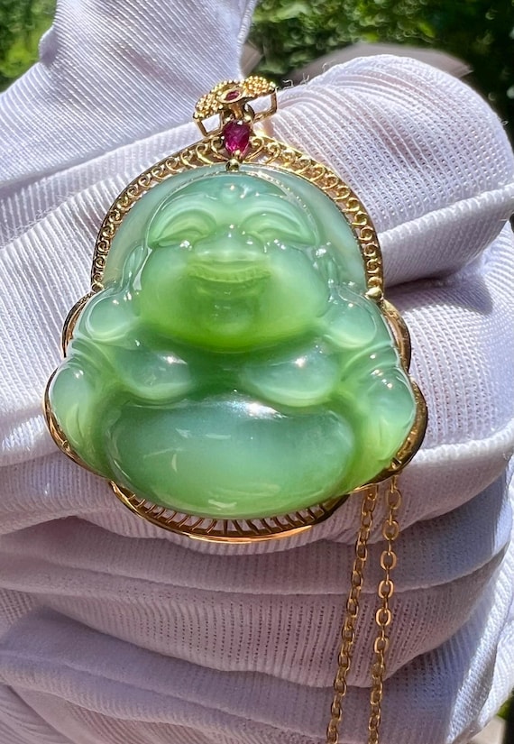 Certified natural nephrite green jade /chatoyant green nephrite hand carved Buddha pendant/ gold 18k天然精品碧玉 粉绿猫眼 佛公吊坠 笑佛弥勒佛#6405  无结构 收藏品质