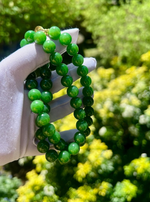 9.7mm Certified natural nephrite green jade / green nephrite necklace /bright green color 天然精品碧玉项链 粉阳绿 #6383 肉底起莹光