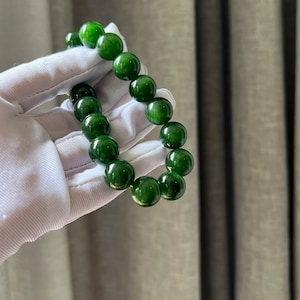 12mm Certified Natural Siberian rich green nephrite Bracelet/spicy spinach green nephrite/Hetian jade bracelet 俄料老矿碧玉手串 辣色菠菜绿 虹皮#3206