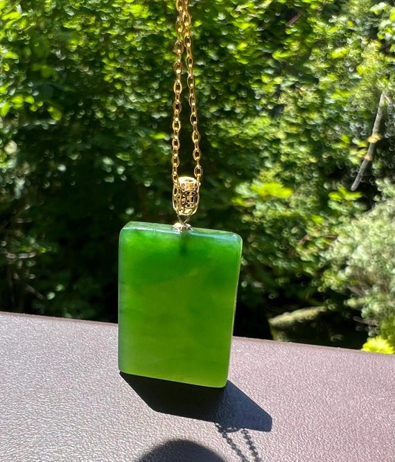 Certified natural nephrite green jade/rectangle safety pendant necklace/rich green nephrite/gold 18k/天然精品 碧玉无事牌 高冰阳绿 #5166