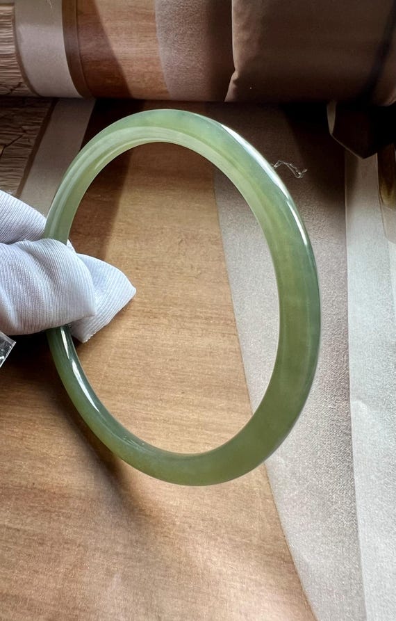 57mm Certified natural icy lake green nephrite Bangle/dangling bangle 天然软玉 湖水绿  细圆条手镯 叮当镯 冰润起莹光 #2680