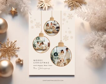 Könnte beinhalten: Weihnachtskartendesign mit drei kreisförmigen Fotorahmen, die an Schnüren hängen. Jeder Rahmen enthält ein Familienfoto. Die Karte trägt den Text "MERRY CHRISTMAS and Happy New Year" und den Familiennamen. Der Hintergrund ist ein weiches Beige.