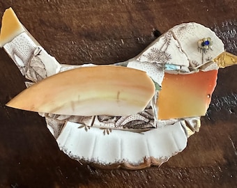 Sweet Sitting Mosaic Bird