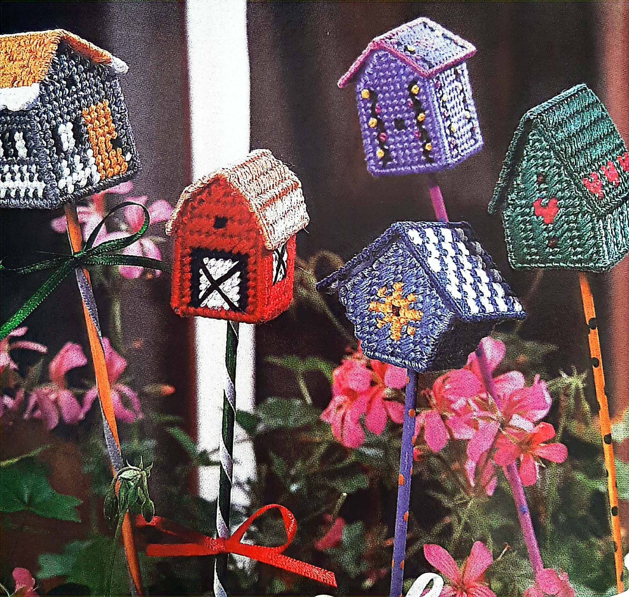 新品未使用　TUISS DECOR PDF PLASTIC CANVAS: 1996 Birdhouse Plant Pokes Canvas Pattern
