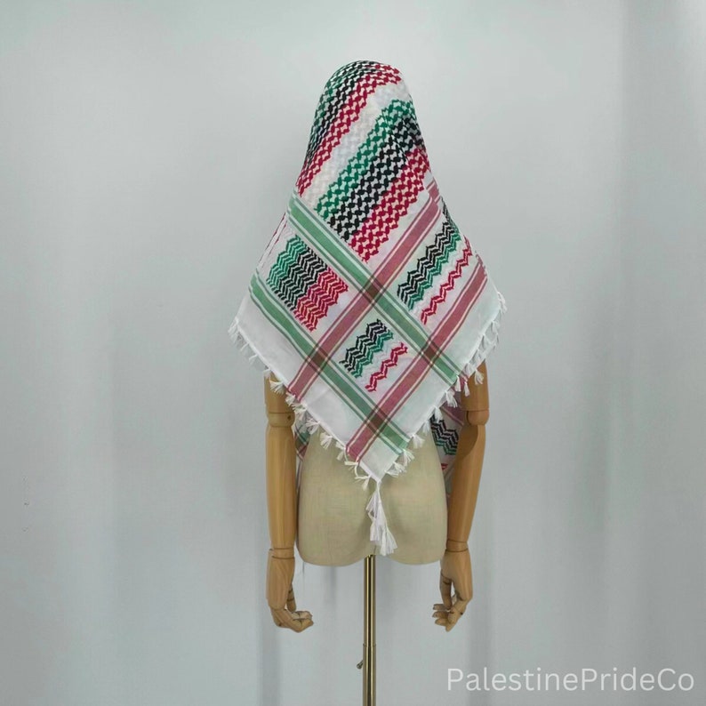 Palestine Keffiyeh Scarf Traditional Cotton Shemagh with Tassels Arafat Hatta Arab Style Headscarf, Perfect Islamic Gift for Men and Women Palestine Style