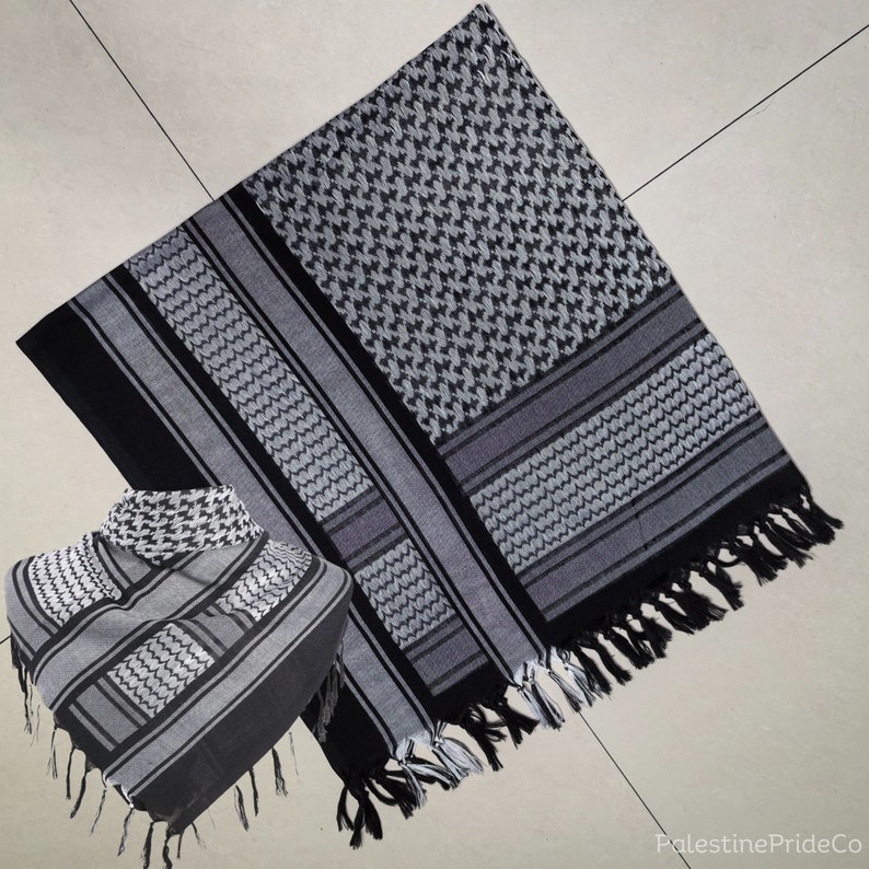 Palästina Keffiyeh Schal Traditioneller Baumwolle Shemagh mit Quasten Arafat Hatta Kopftuch im arabischen Stil, perfektes islamisches Geschenk für Männer und Frauen Black B