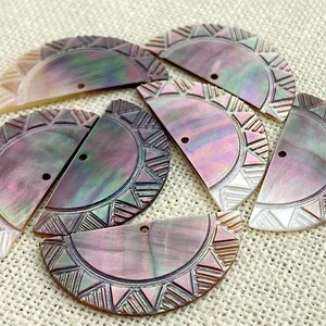 Mother of Pearl Charm Sku#M2605