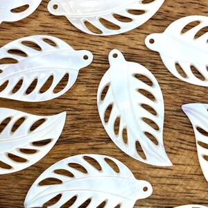 Mother of Pearl Leaf Sku#M274