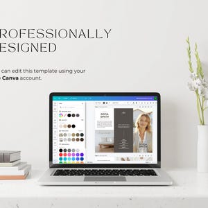 Puede incluir: Un port&aacute;til que muestra una plantilla de dise&ntilde;o con el texto "PROFESSIONALLY DESIGNED" y "You can edit this template using your free Canva account." Una pila de libros y un jarr&oacute;n blanco con flores tambi&eacute;n est&aacute;n presentes.