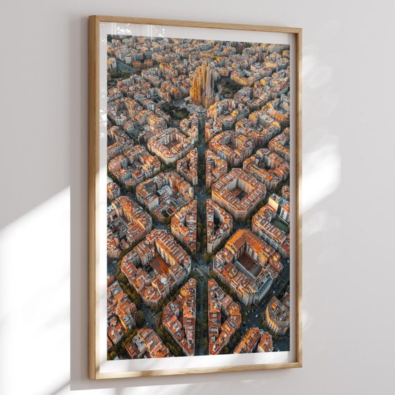 Barcelona Travel Print, Barcelona Wall Art, Barcelona Poster, Spain, Printable City Poster, Digital Download, Barcelona Photo, Traveler Gift