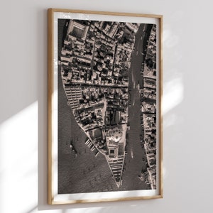 Venice Travel Print No 3, Venice Wall Art, Venice Poster, Printable City Poster, Italy, Digital Download, Florence Artwork, Traveler Gift