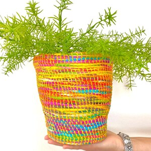 Colorinche kruka - Handvävd och miljövänlig från Amazonas regnskog