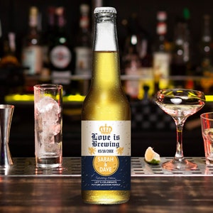 パーソナライズされたウェディングビールラベル、カスタム記念日ボトルラベル、お祝いパーティーラベル、発表プリントステッカー、ベストマン、独身パーティー