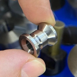 BOW TIE Lanyard Bead, Titanium
