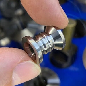 BOW TIE STRIPE Lanyard Bead, Titanium