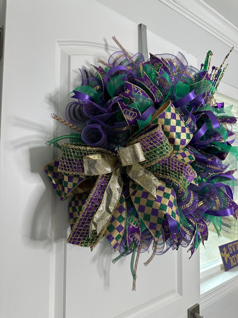 elegant mardi gras wreath