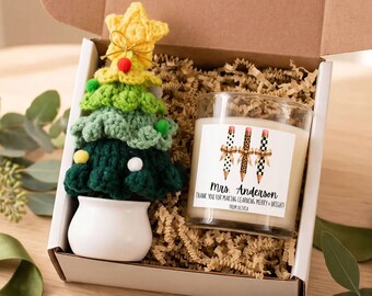 Cesta de regalo navideña personalizada para profesores, decoración de escritorio, vela personalizada, regalos navideños para profesores, caja de regalo, regalo de un alumno, árbol de ganchillo