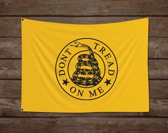 Don't Tread on Me Flag: Double Sided Patriotic Outdoor Decor