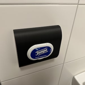 Holder for wet toilet towels image 4