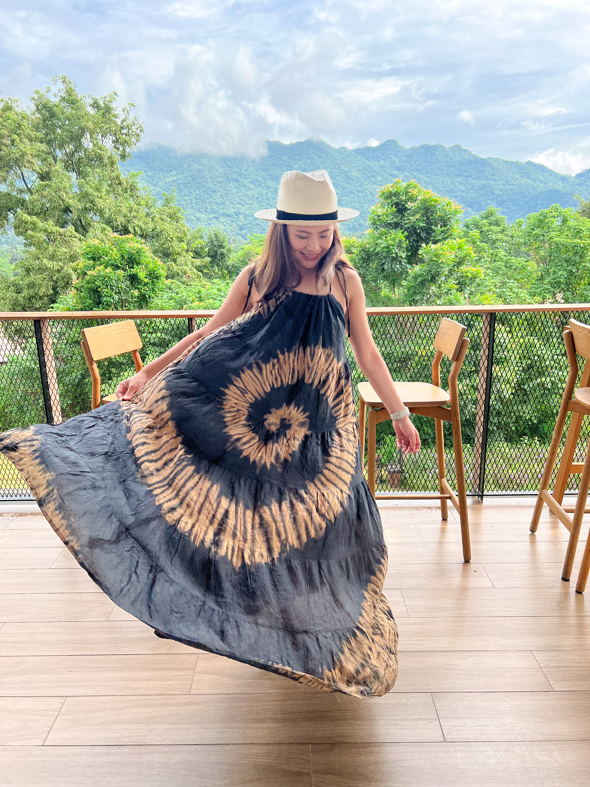 empire waist boho maxi dress Grey & White Tie-Dye Strapless Maxi Dress main image 0