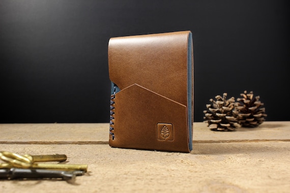 Minimalist card holder wallet, high quality full-grain Italian leather, vegetable-tanned, handmade and hand stitched, front pocket wallet
