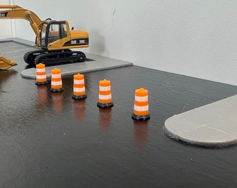 Verkeerscilinder HO-schaal voor bouwplaats in kleur in set van 6.