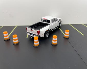 1/64 Baustellen Straßenschildhalter in Farbe im 6er Set.