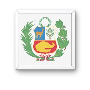 Puede incluir: Una impresión en lienzo enmarcada en blanco con el escudo de armas de Perú. El escudo de armas es un escudo con fondo rojo, blanco y azul. El escudo está rodeado por una corona de hojas verdes y bayas rojas. El escudo presenta una llama, un árbol y una vicuña.