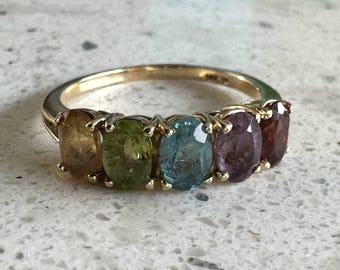 14K gult guldring med 5 stenar, storlek 9, citrin, topas, ametist, granat