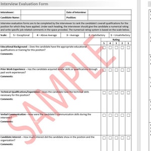 Puede incluir: Un formulario de evaluación de entrevista en blanco y negro con casillas de verificación y una escala de calificación. El formulario incluye secciones para el conocimiento de la organización, el trabajo en equipo, la iniciativa, la gestión del tiempo, el servicio al cliente y la impresión general y las recomendaciones.