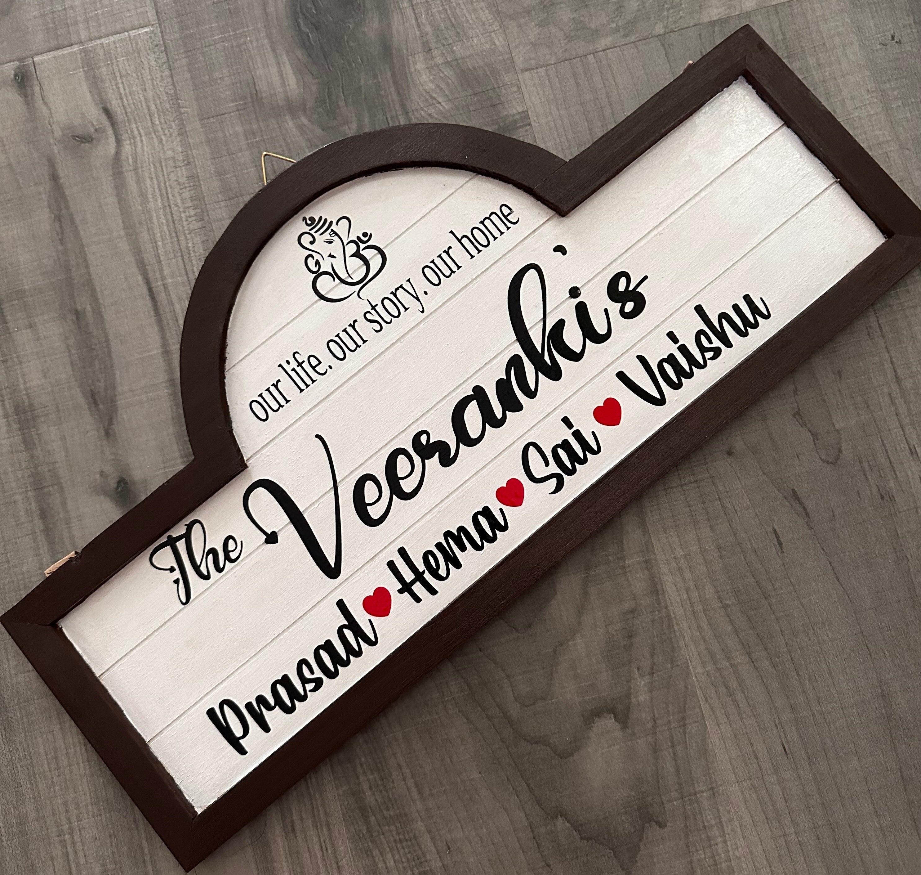 Personalized Family Name Sign: Custom Wood Welcome Board - Etsy