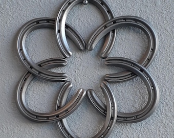 Handmade Horseshoe Flower Wall Decor: Rustic Metal Art, 12-inch