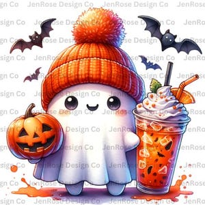 Puede incluir: Un simpático fantasma de dibujos animados con un gorro naranja y sosteniendo una calabaza tallada y una bebida con crema batida. La bebida tiene una pajita y una rodaja de naranja. Murciélagos volando alrededor del fantasma. El texto "JenRose Design Co".