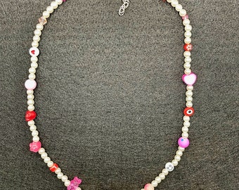 Itzy Beaded Necklace