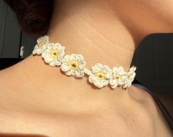Crochet Daisy Choker, Cute Crochet Jewelry, Cottage-core Flower Necklace