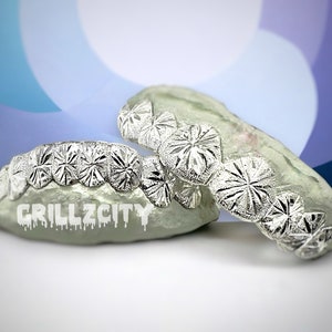 Custom Real Gold / 925 Silver Custom Diamond Dust Gold Grillz Starburst Cut / Dust Cut Grillz mit gratis Formenset und Versand durch Grillzcity
