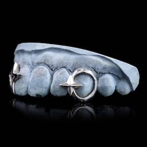 Custom Fit grillz  2 Teeth with star Grillz fangs cap /925 Silver Slugs Grillz , window grillz with fangs with free mold kit free shipping