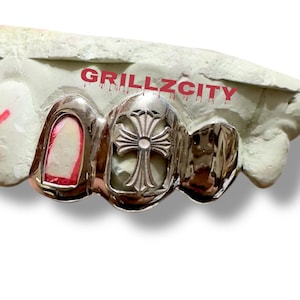 Custom Fit high polish grillz 3 Teeth with open face window Chrome Cross grillz fangs /gold Silver Slugs grillz with fangs for women and men