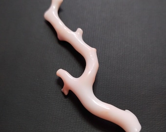 Ramo di corallo bianco rosa naturale: pietra preziosa giapponese per la creazione di gioielli