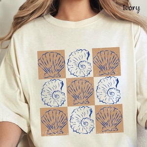 Comfort Colors Sea Shells 90s Vintage Style Tshirt, Retro Ocean Shell Shirt, Sea Lovers Shirt, Summer Ocean Shirts, Cute Sea Animal Tee