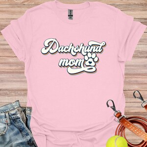 Dachshund Mom Shirt, Retro Dachshund Shirt, Cute Doxie Shirt, Doxie Mama Gift, Dachshund Mama gift, Dachshund Gift, Dachshund Lover Shirt