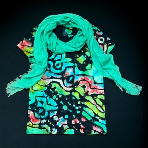 Gap Favorite Women Hand Tie Dyed T-Shirt Size L | Short Sleeves Bright Colors Tee For Stylish Woman | Perfect Gift For Her