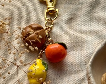 SUNNYCLUE 1 Boîte De 4 Breloques De Sac En Forme De Fraise