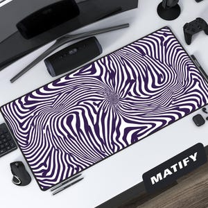 Tappetino da scrivania con illusione ottica astratta / Tappetino per mouse da gioco ondulato ad alto contrasto / Decorazione per ufficio psichedelica e ritmica / Regalo tecnologico originale per programmatori