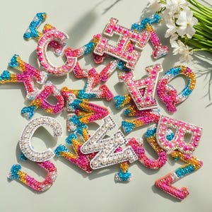 Parches de letras de perla blanca, parche personalizado de estampación en caliente con letras de perla blanca. Personaliza tu ropa, bolsos y zapatos. Parches con iniciales de perla.