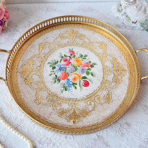 Cream Round Florentine Tray with Handles – Vintage Italian Gilt Wood Tray with Floral Painting and Rococo Ornament