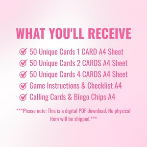 Pu&ograve; includere: Un'infografica per il download digitale con sfondo rosa chiaro e testo rosa scuro. L'intestazione recita WHAT YOU'LL RECEIVE, seguita da un elenco di articoli tra cui 50 carte uniche in vari formati di foglio A4, istruzioni di gioco e fiches.