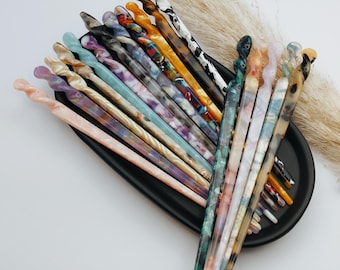 Haarstab - Marmordesign - gedreht - Haarpin - Haarnadel - Haar Accessoires - Haarstäbchen - Haarstift
